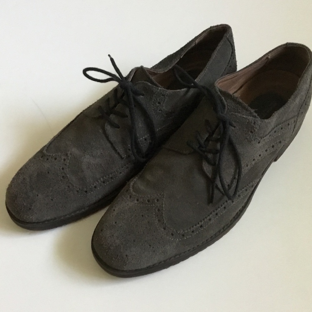 Just like new BR 10 1/2 M gray suede shoes.